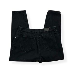 Vintage 1990s Lee Women’s Black Denim High Waisted Tapered Leg Mom Jeans